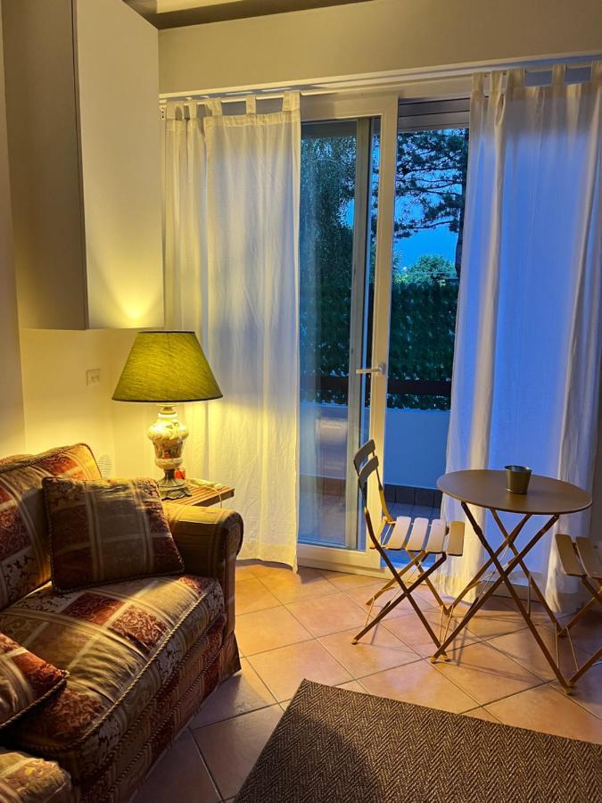 85 Mjka House Free Parking Como Albese Con Cassano Exterior photo